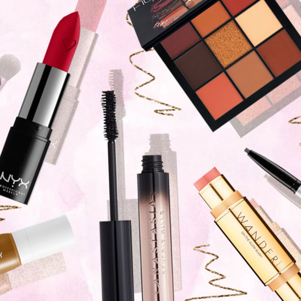 LOOKING FOR MAKEUP FOR A BEGINNER